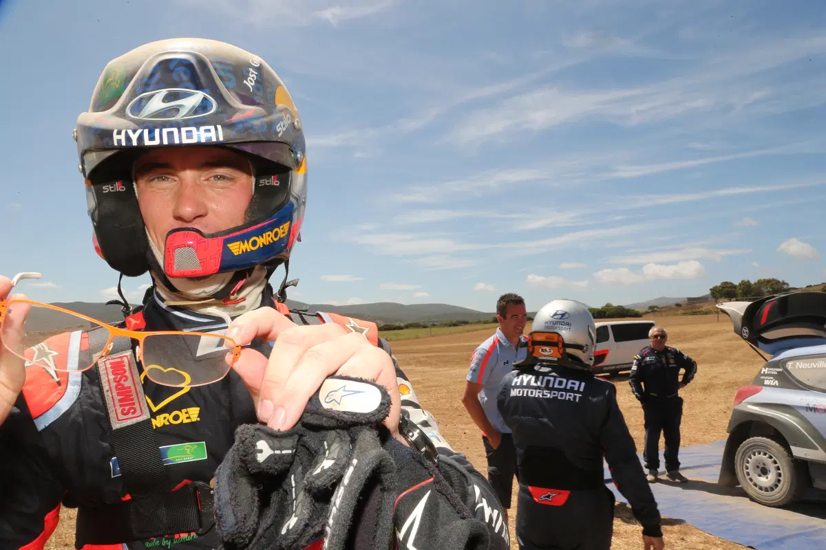 WRC Sardegna 2016: “in pista” con Neuville e la Hyundai i20  (2)