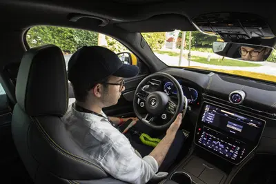 Senti come "POMPA" la Maserati Grecale con Sonus Faber