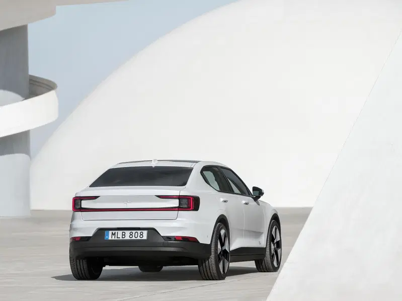 La Polestar 2 arriver&agrave; in Italia il prossimo autunno