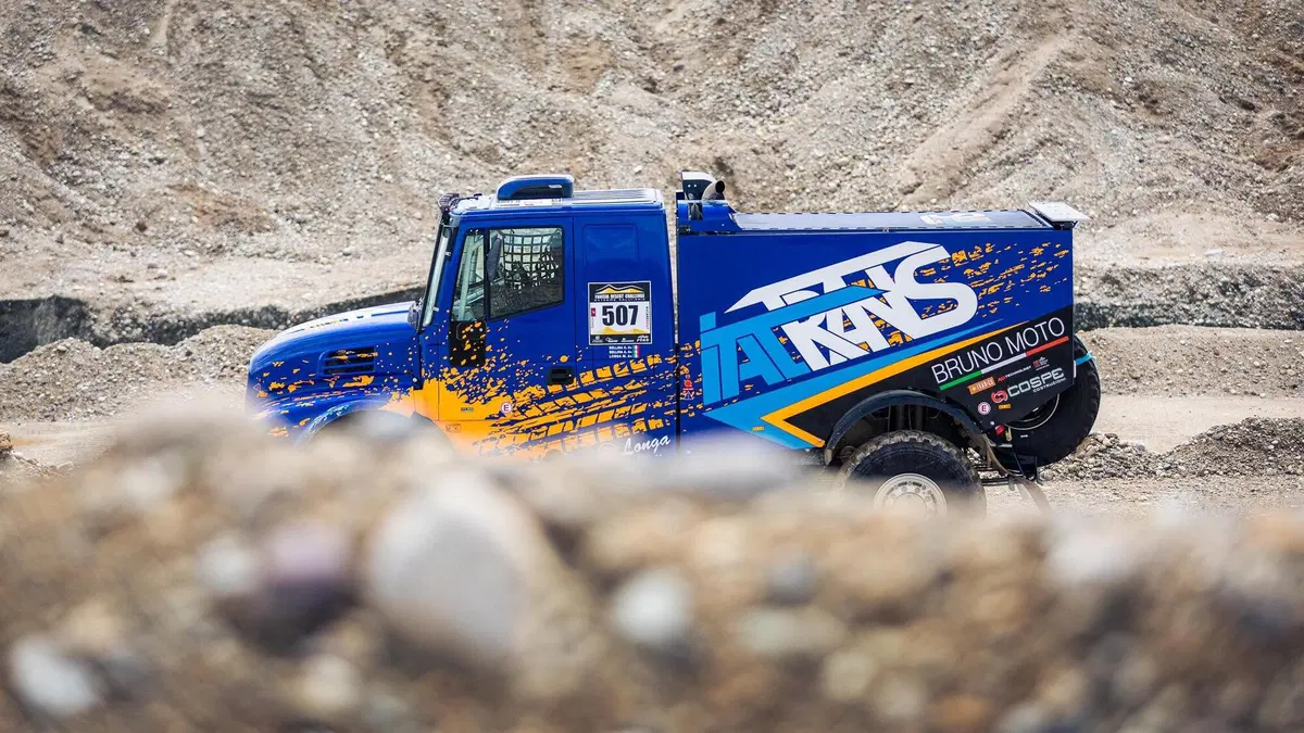 Come si guida il camion della Dakar? Tutti i segreti dell'Iveco Powerstar da 1.100 CV [Video] (2)
