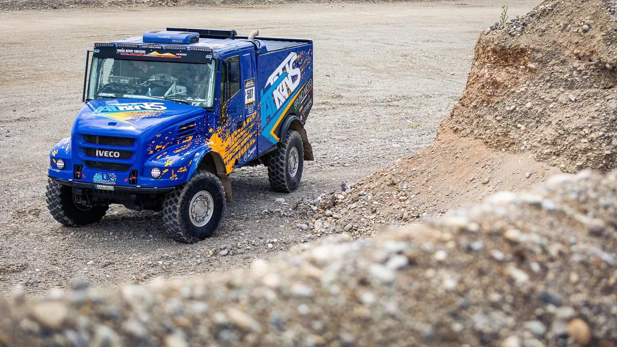 Come si guida il camion della Dakar? Tutti i segreti dell'Iveco Powerstar da 1.100 CV [Video] (6)