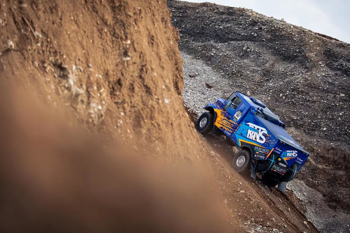 Come si guida il camion della Dakar? Tutti i segreti dell'Iveco Powerstar da 1.100 CV [Video] (13)