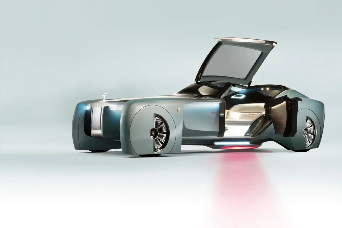 Mini e Rolls-Royce tra 100 anni: Vision Next 100 (6)