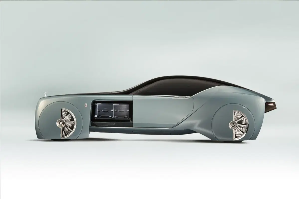 Mini e Rolls-Royce tra 100 anni: Vision Next 100 (9)