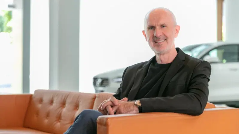 Jim Rowan (Volvo): "Non si possono cavalcare due cavalli insieme". E Porsche risponde