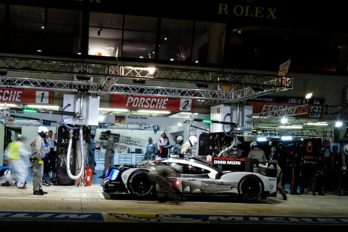 24 Ore di Le Mans 2016: la prima qualifica dice Porsche (4)