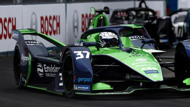 Formula E, ePrix New York: vince Cassidy. Giovinazzi ritirato