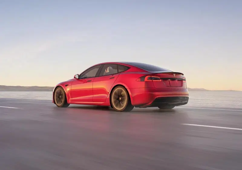 Tesla Model S (5)