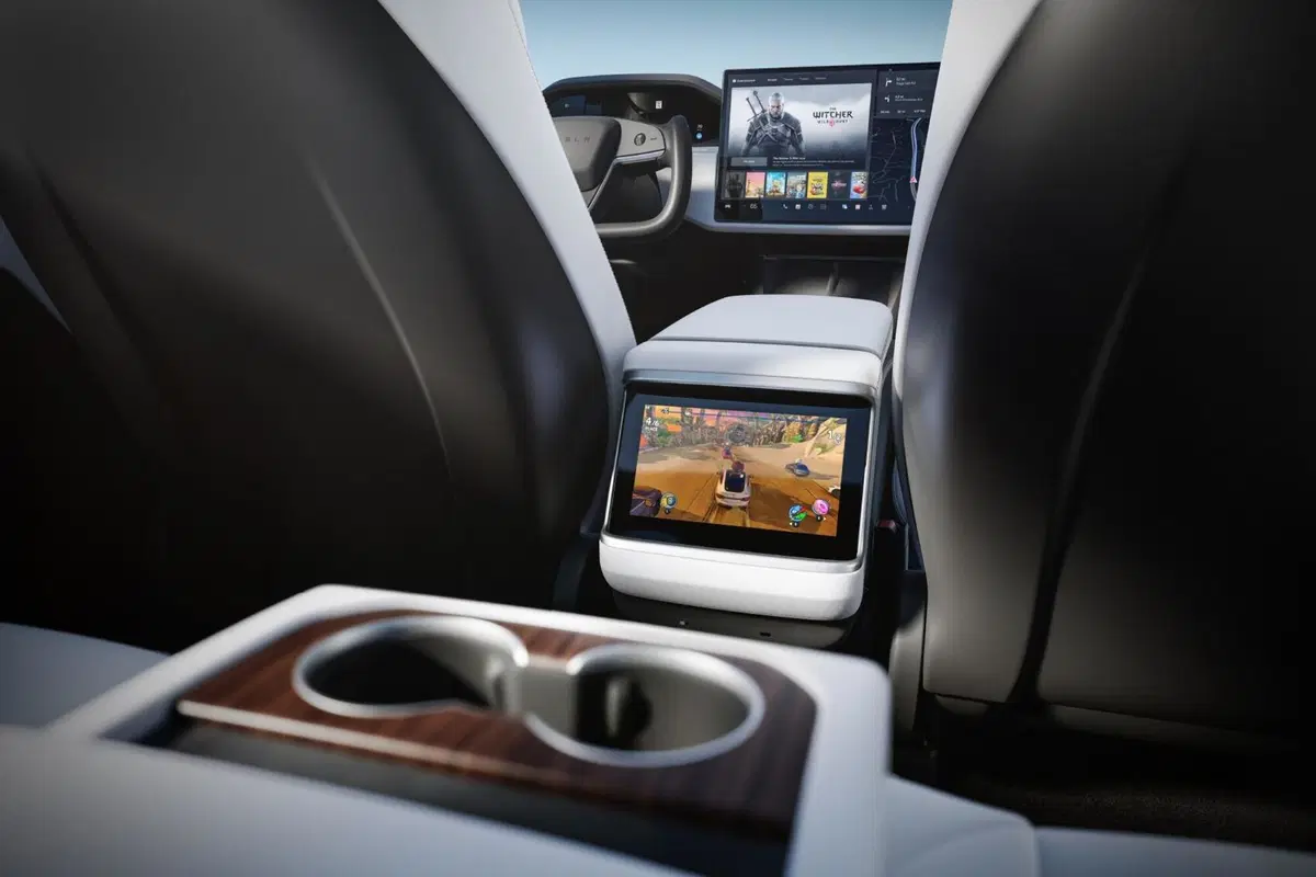 Tesla Model S (11)