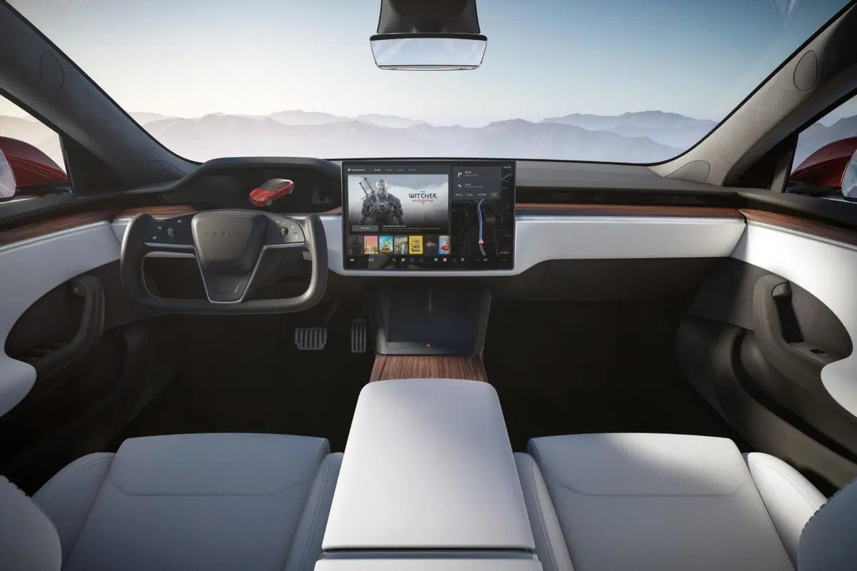 Tesla Model S (9)