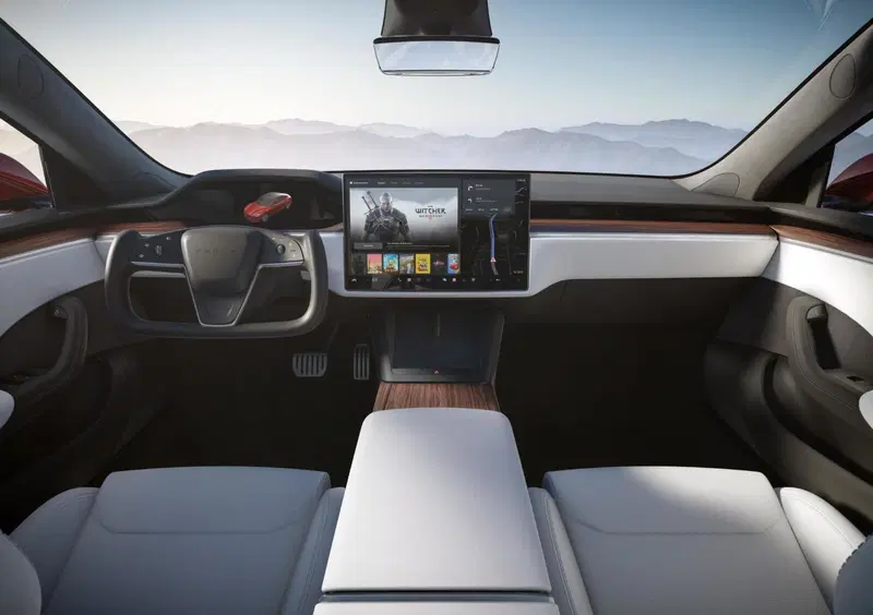 Tesla Model S (9)
