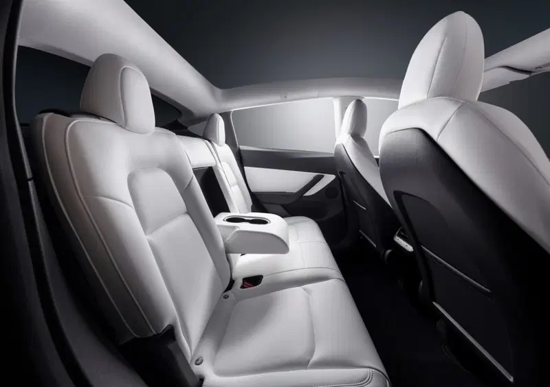 Tesla Model Y (2021-->>) (31)