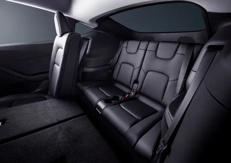 Tesla Model Y (2021-->>) (33)