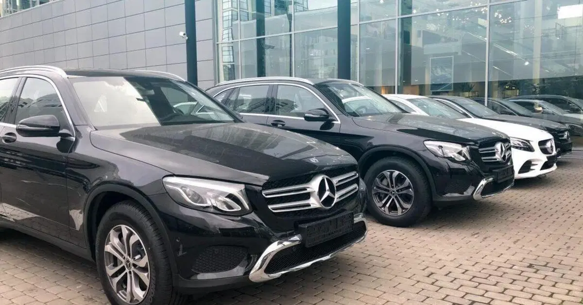 Richiamo urgente per molti modelli Mercedes del 2019: difetto all'alimentazione