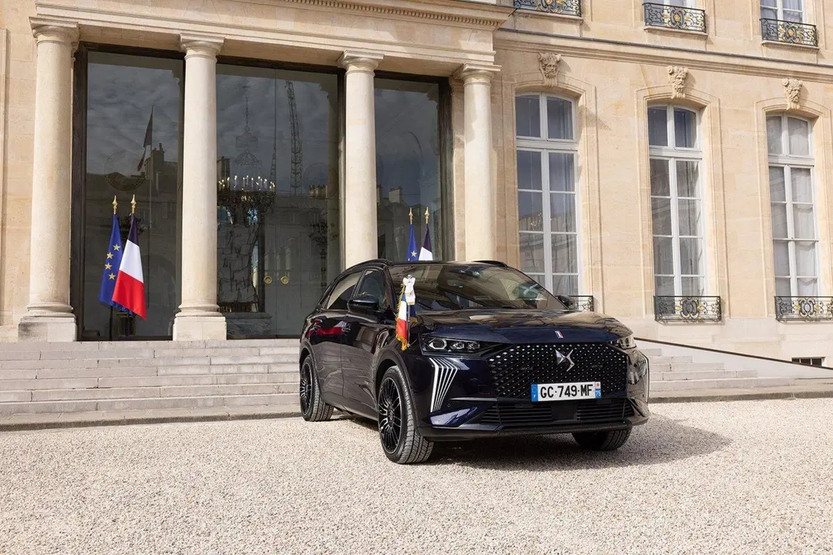 La nuova DS7 &Eacute;lys&eacute;e blindata con un collaudatore d'eccezione