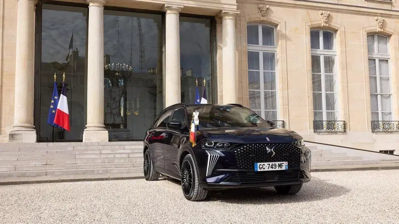La nuova DS7 &Eacute;lys&eacute;e blindata con un collaudatore d'eccezione