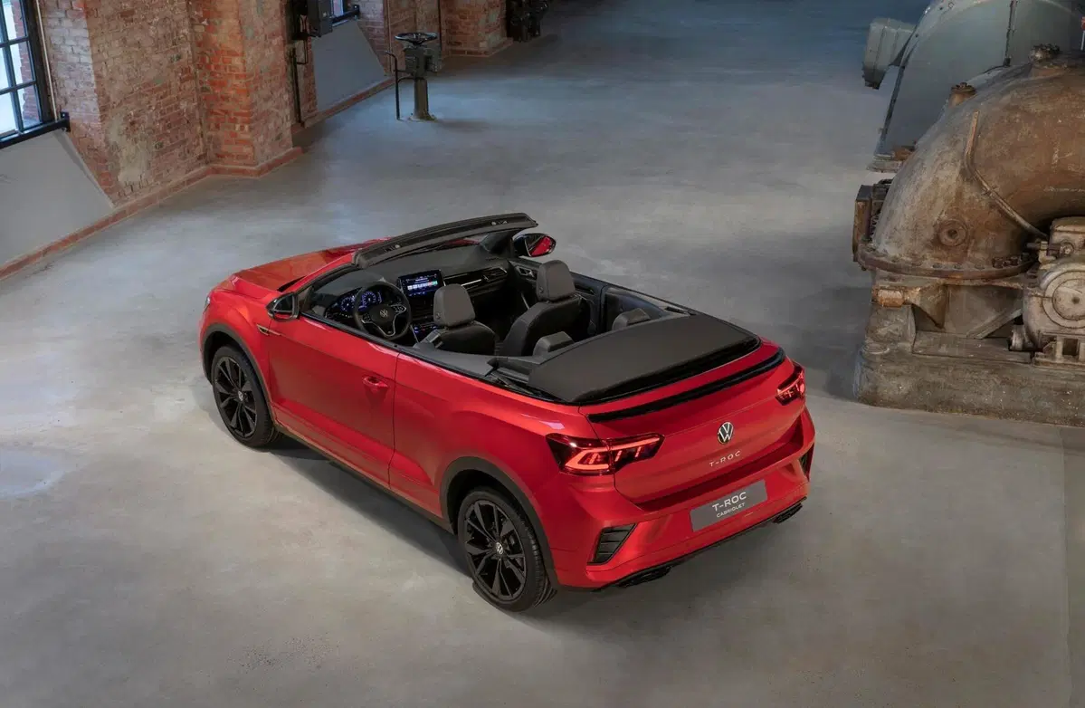 Volkswagen T-Roc Cabrio 1.5 TSI ACT DSG R-Line (6)