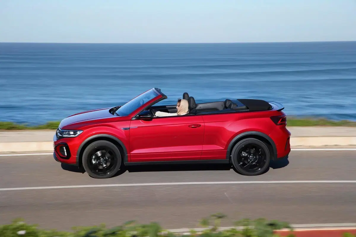 Volkswagen T-Roc Cabrio 1.5 TSI ACT DSG R-Line (5)