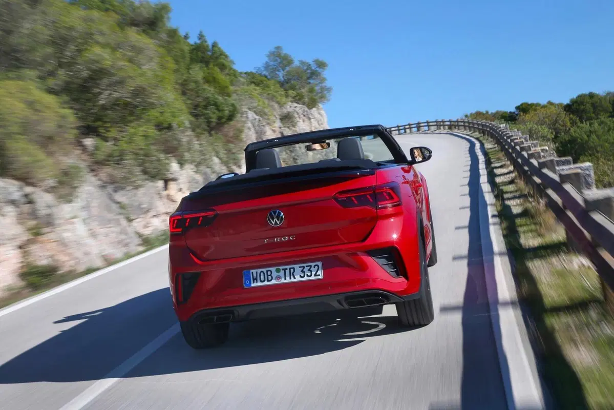 Volkswagen T-Roc Cabrio 1.5 TSI ACT DSG R-Line (9)