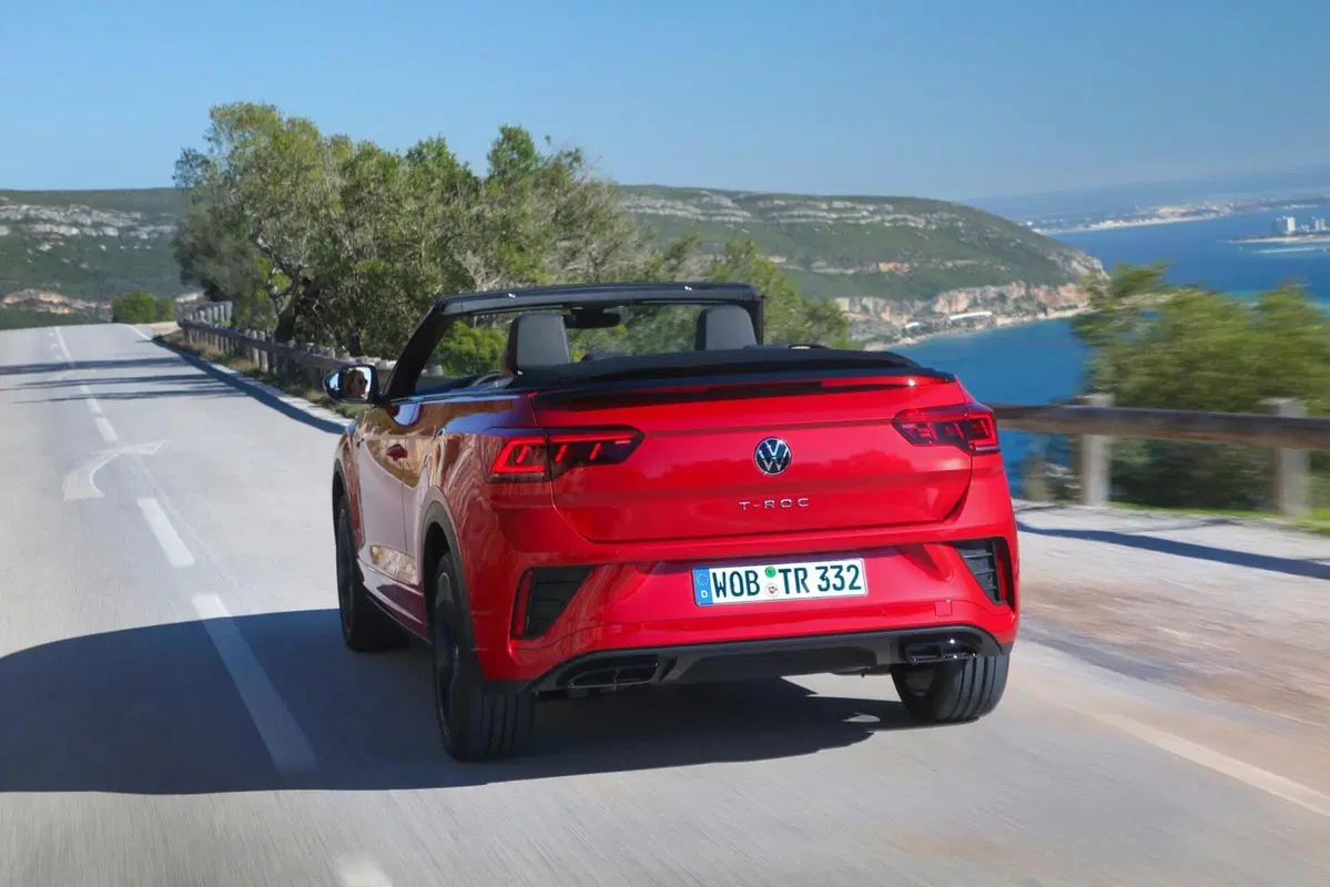 Volkswagen T-Roc Cabrio 1.5 TSI ACT DSG R-Line (8)