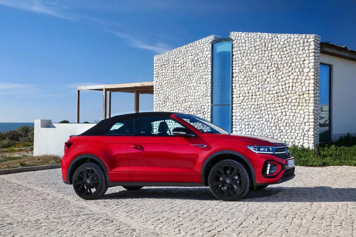 Volkswagen T-Roc Cabrio 1.5 TSI ACT DSG R-Line (12)