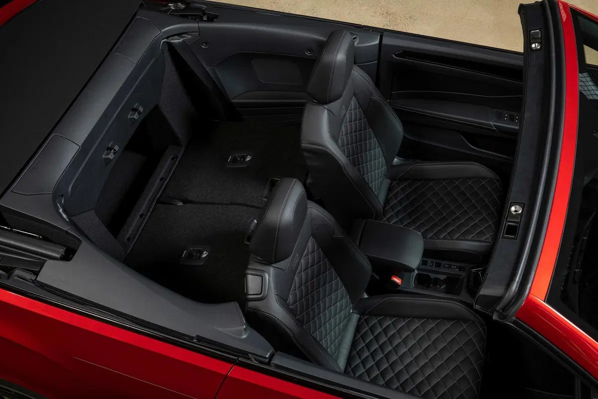 Volkswagen T-Roc Cabrio 1.5 TSI ACT DSG R-Line (18)