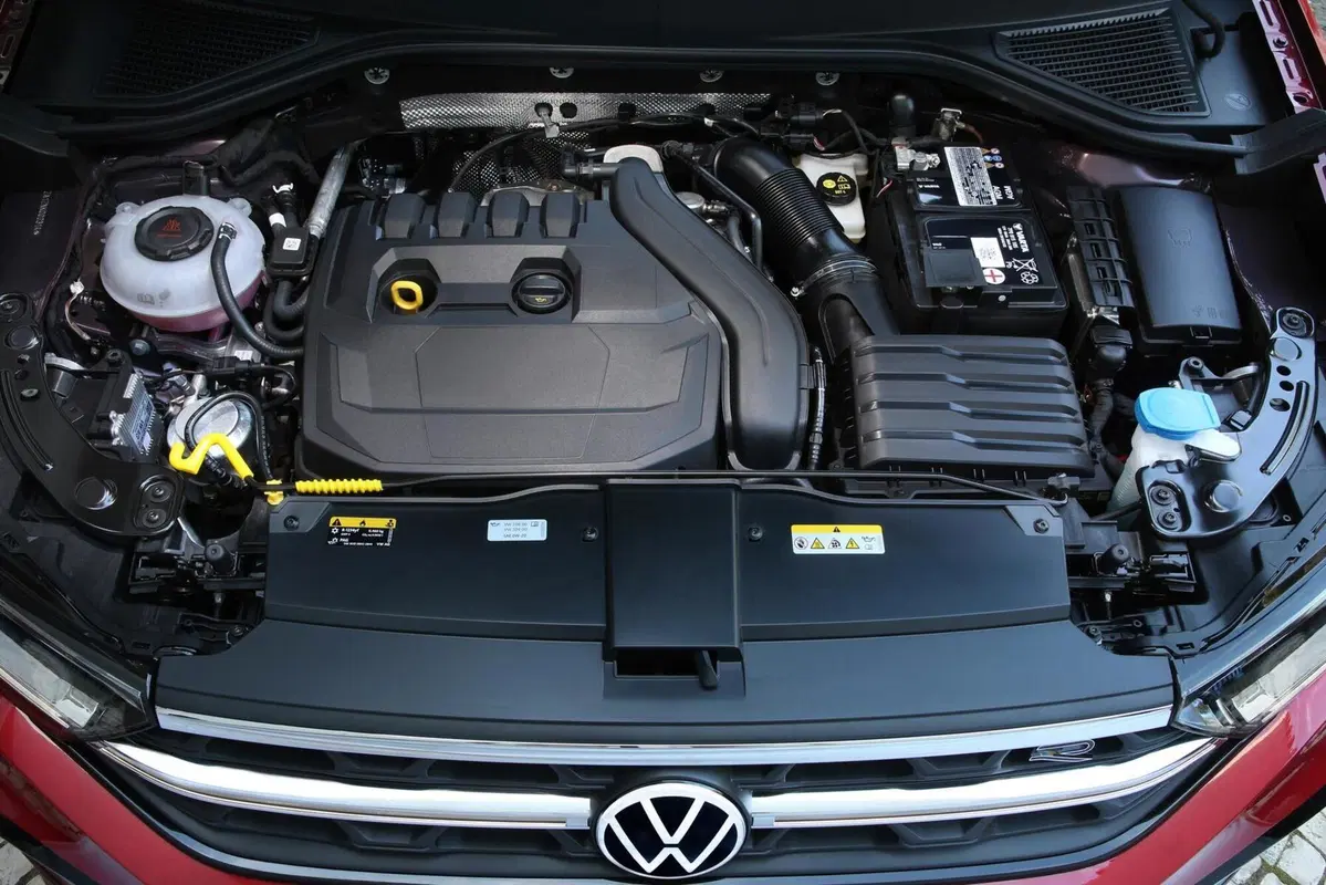Volkswagen T-Roc Cabrio 1.5 TSI ACT DSG R-Line (22)