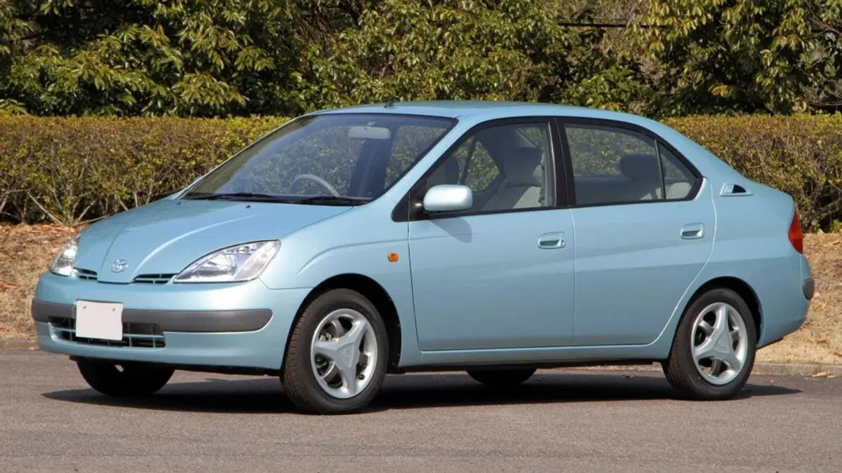 Non è mai troppo tardi per capire le elettriche S1E03: 1997 Toyota fa un miracolo