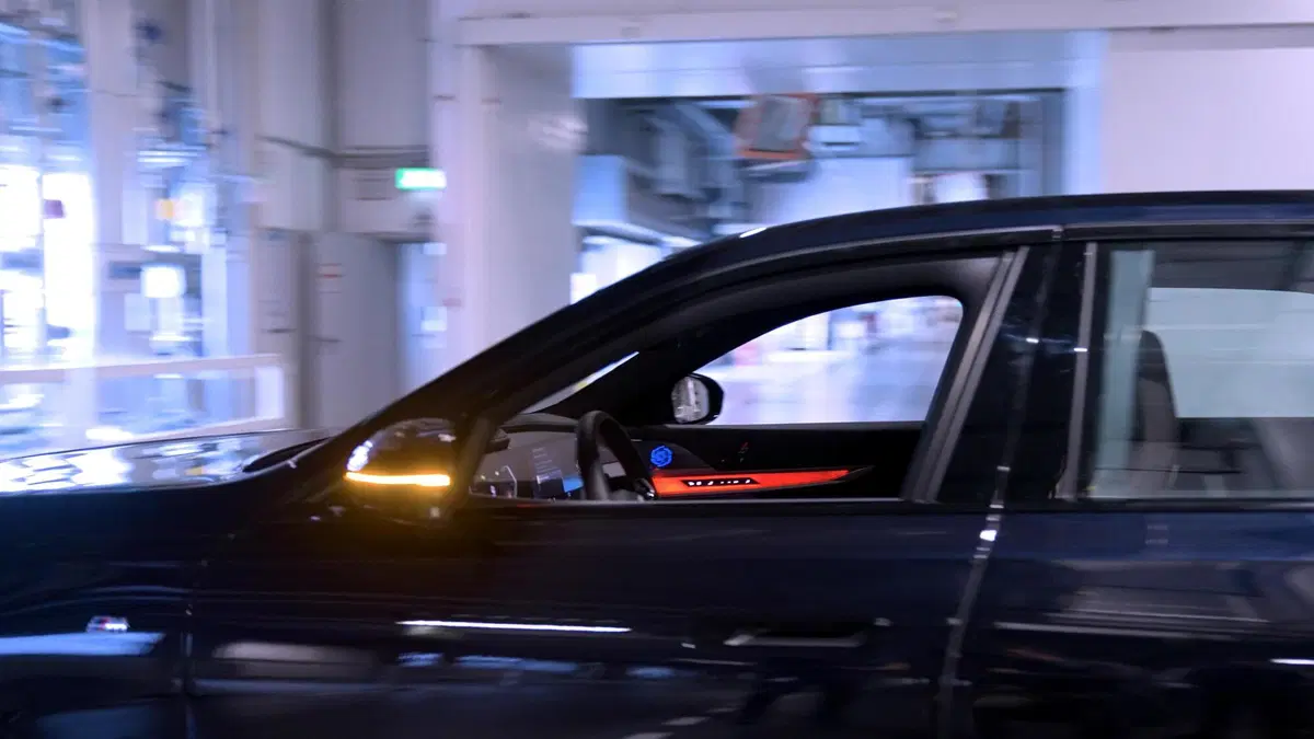 Guida autonoma: per la BMW Serie 7 inizia dentro la fabbrica (4)
