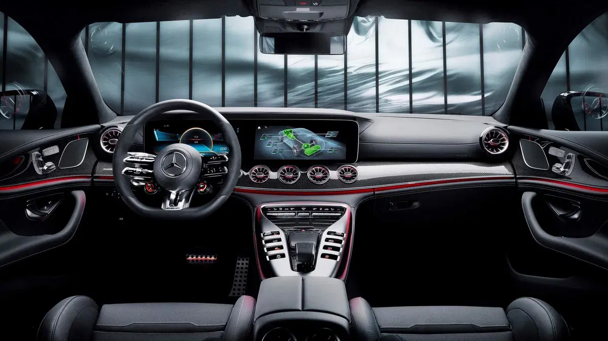 Mercedes-AMG GT Coup&eacute;4 63 S E Performance E' un MOSTRO!