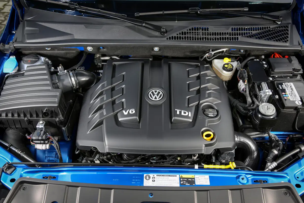 Volkswagen Amarok 3.0 TDI V6 (6)