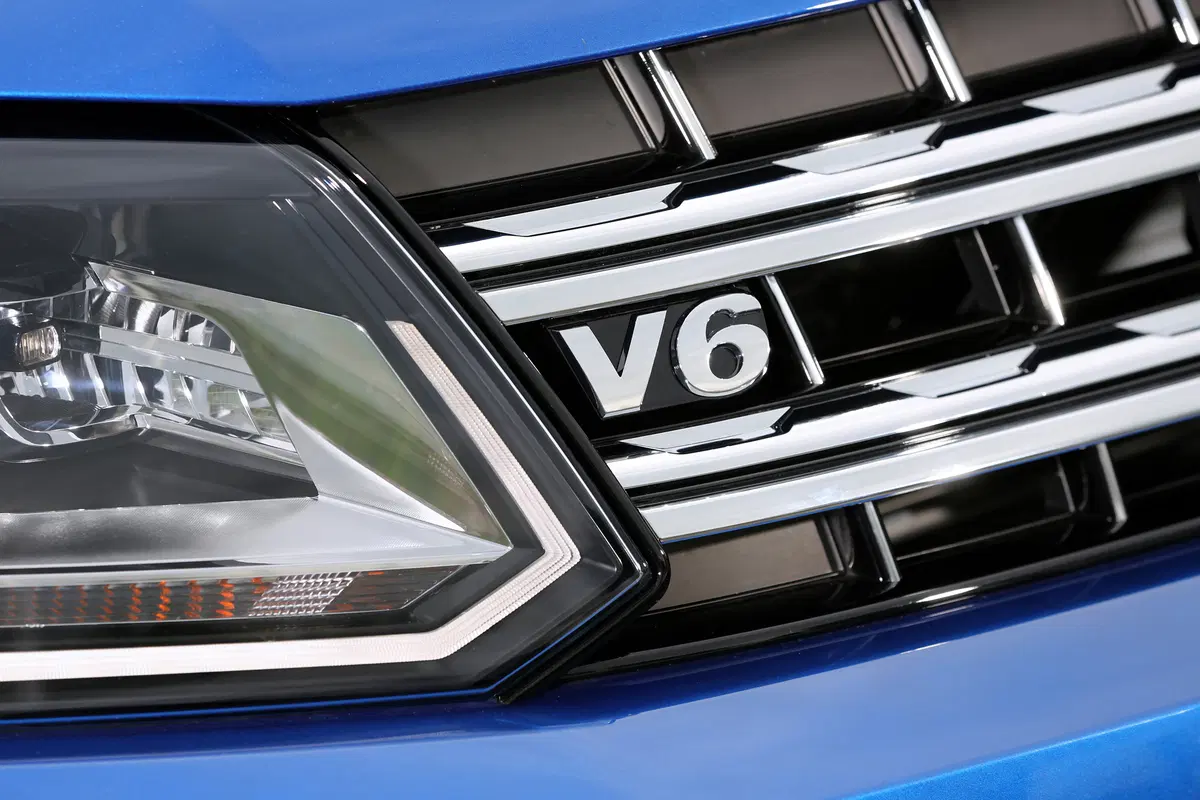 Volkswagen Amarok 3.0 TDI V6 (8)
