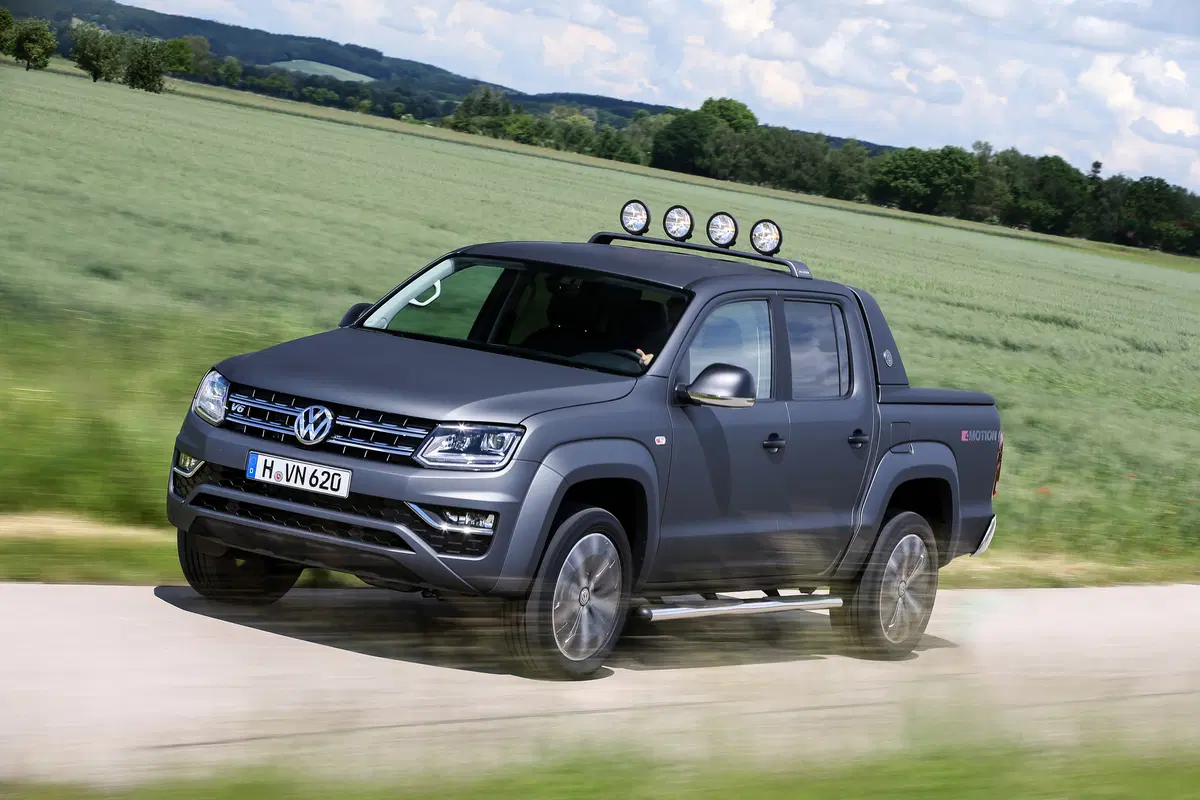 Volkswagen Amarok 3.0 TDI V6 (10)