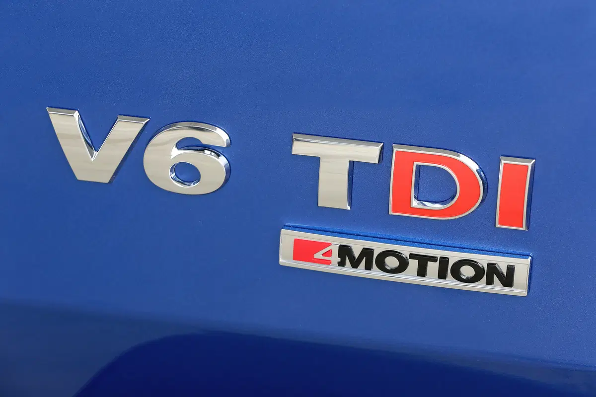Volkswagen Amarok 3.0 TDI V6 (12)