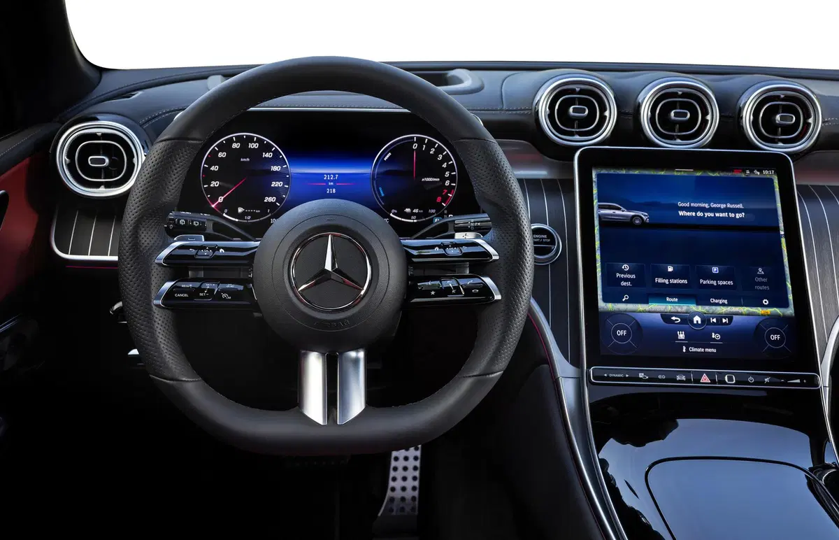 Nuova Mercedes GLC: prezzi e allestimenti (4)