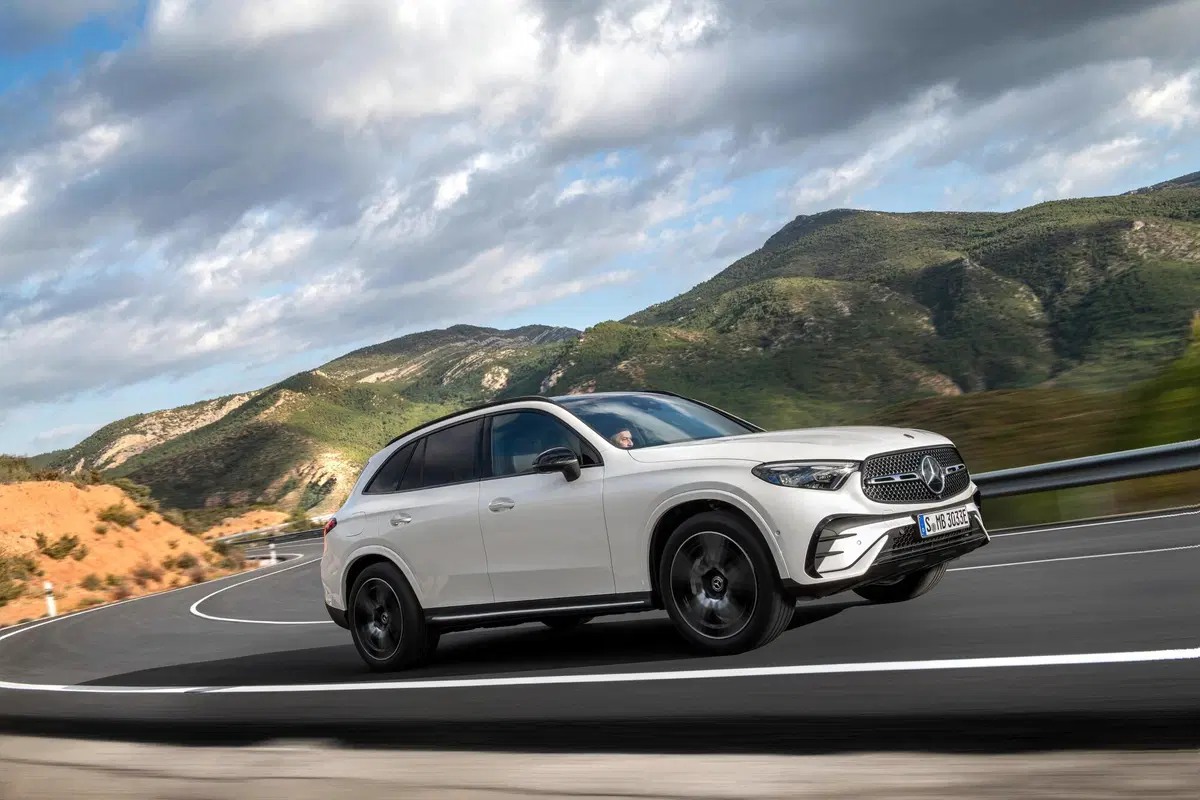 Nuova Mercedes GLC: prezzi e allestimenti (5)