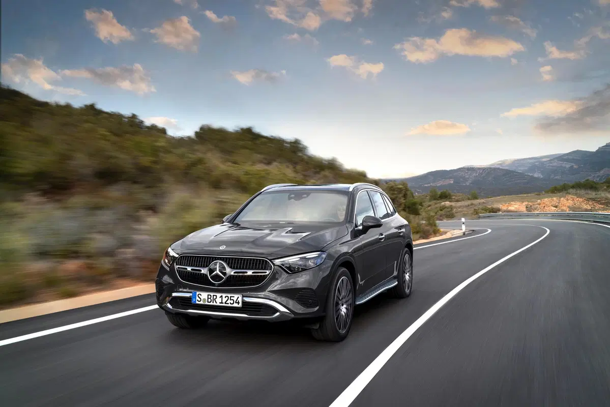 Nuova Mercedes GLC: prezzi e allestimenti (7)