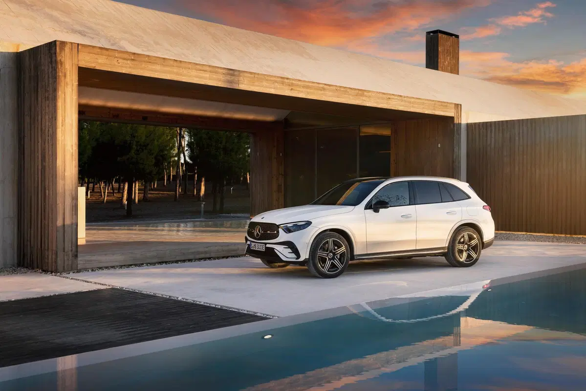 Nuova Mercedes GLC: prezzi e allestimenti (14)
