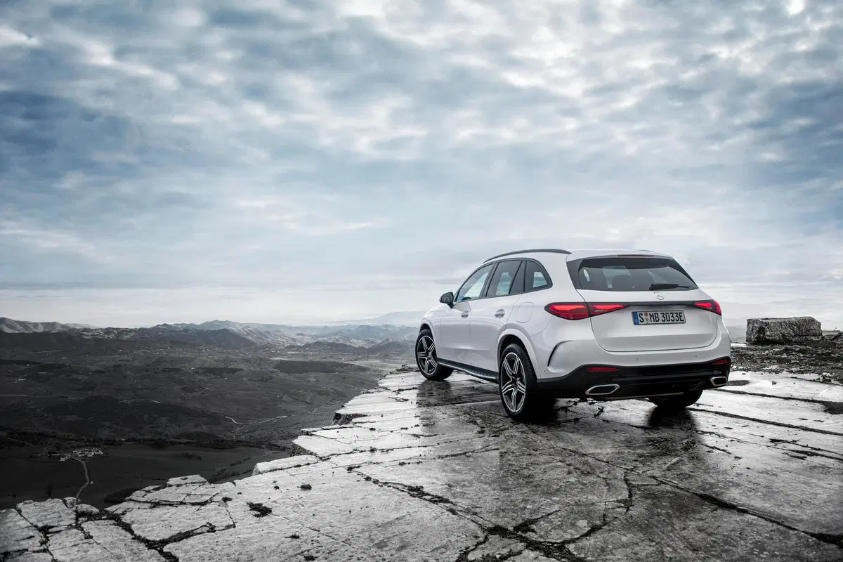 Nuova Mercedes GLC: prezzi e allestimenti (22)
