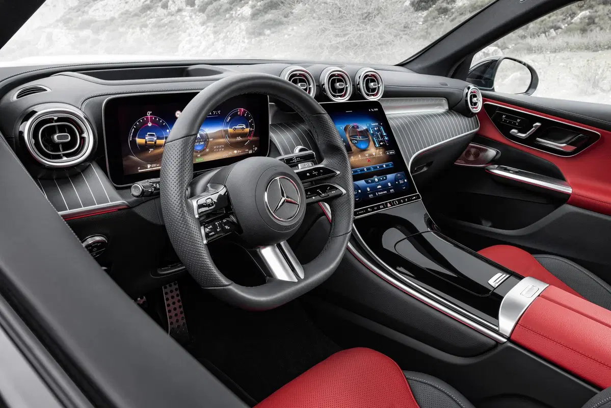 Nuova Mercedes GLC: prezzi e allestimenti (23)