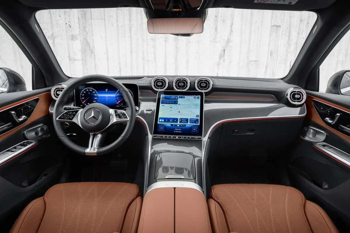 Nuova Mercedes GLC: prezzi e allestimenti (27)