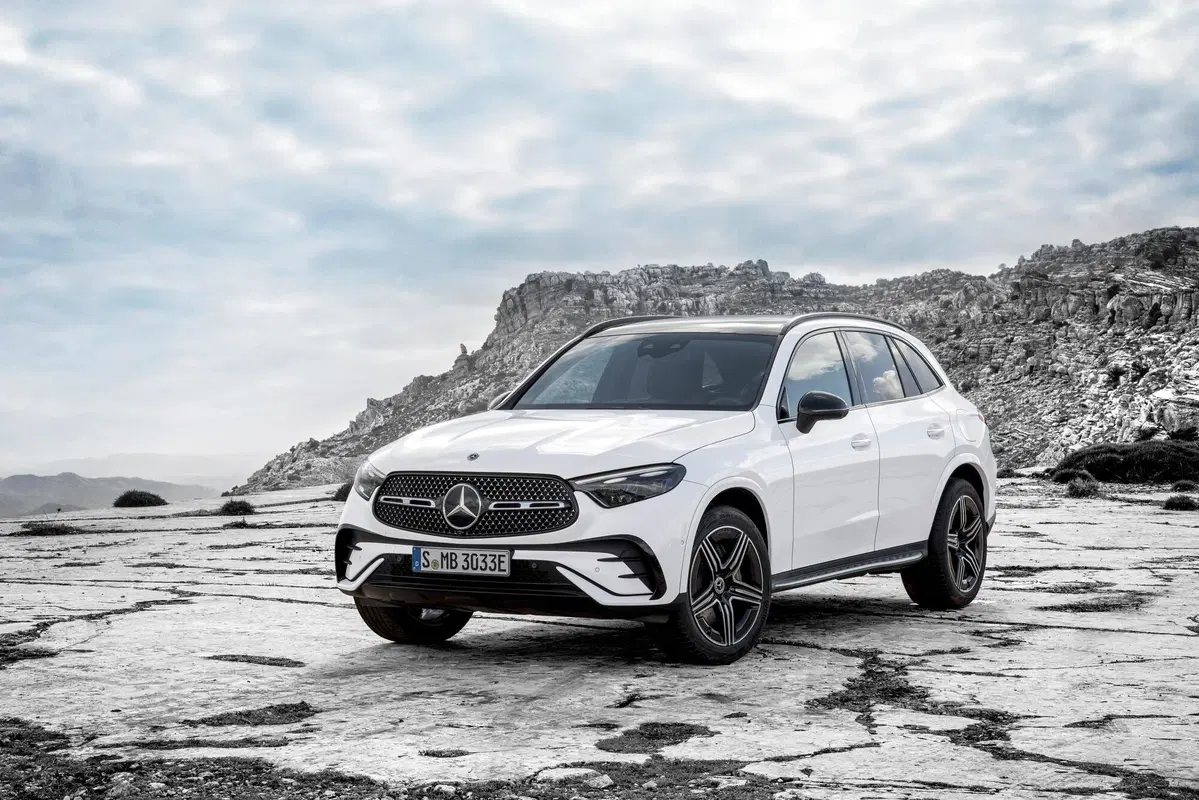 Nuova Mercedes GLC: prezzi e allestimenti (31)