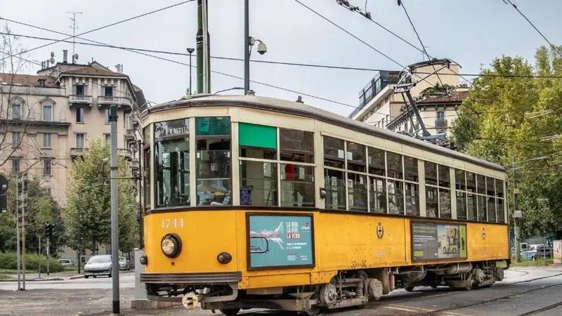 Milano aggiorna i divieti Area B: se aspetti l'auto nuova puoi entrare in deroga 