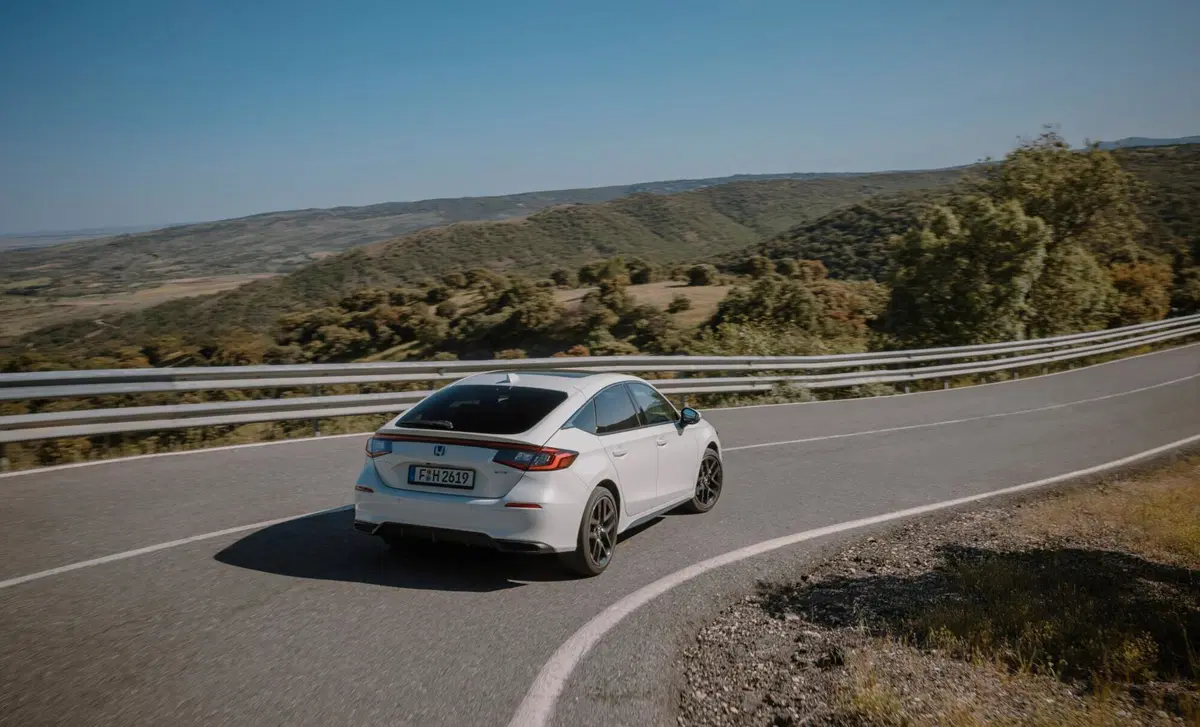 Honda Civic (2022-->>) (6)