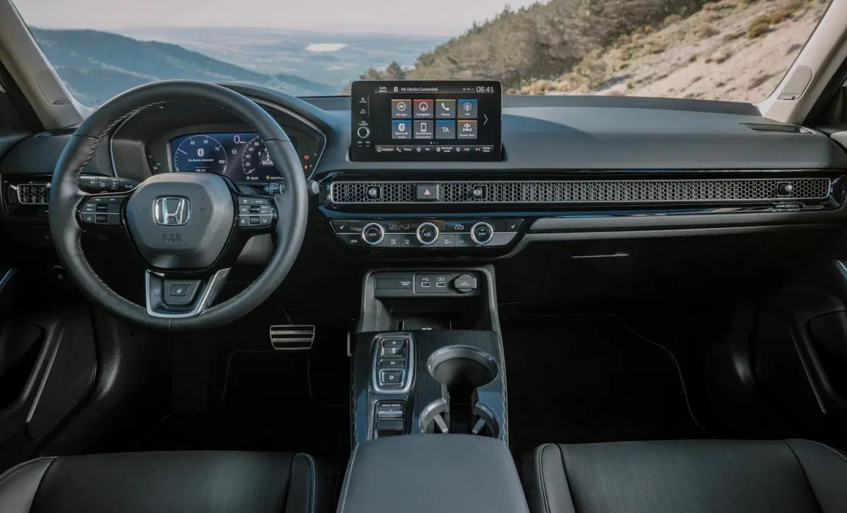 Honda Civic (2022-->>) (19)