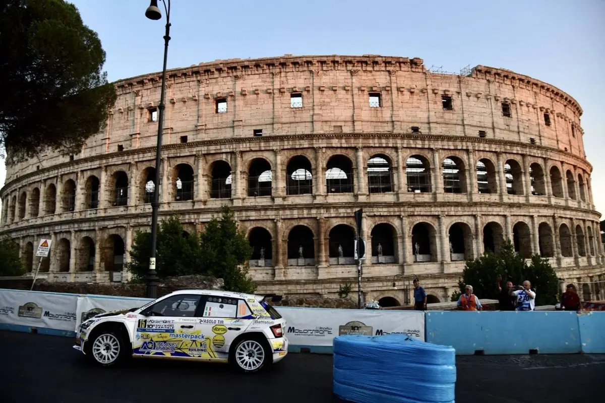 Rally di Roma Capitale. È De Tommaso-Ascalone, Skoda (2)