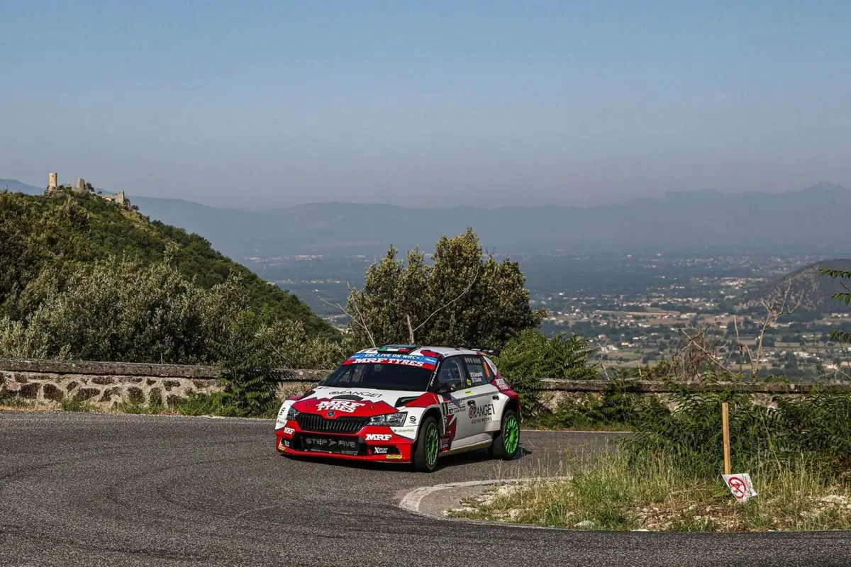 Rally di Roma Capitale. È De Tommaso-Ascalone, Skoda (10)