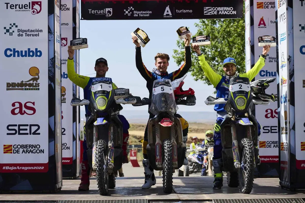 Baja Aragon. Al Attiyah, Toyota, e Shareina, KTM, Re di Aragon (6)