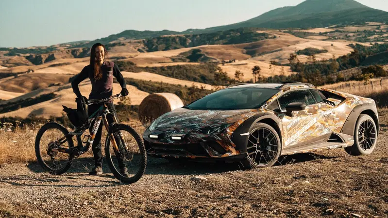 Oltre l'asfalto: la sfida della Lamborghini Huracan Sterrato [Video]