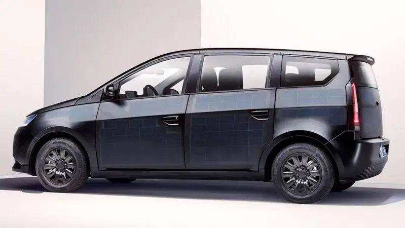 Riecco l'auto elettrica "fotovoltaica" da 25mila &euro;: Sono Motors Sion [2023?]